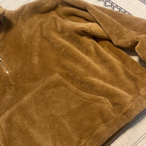 Old Navy pullover - Picture 5 of 6